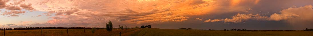 Wide-angle of Australian country landscape